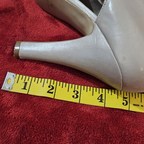 Nine West "O My Gosh" Light Gray Lace-Up, Peep-Toe Leather Heels-Size 9M - Picture 6 of 8